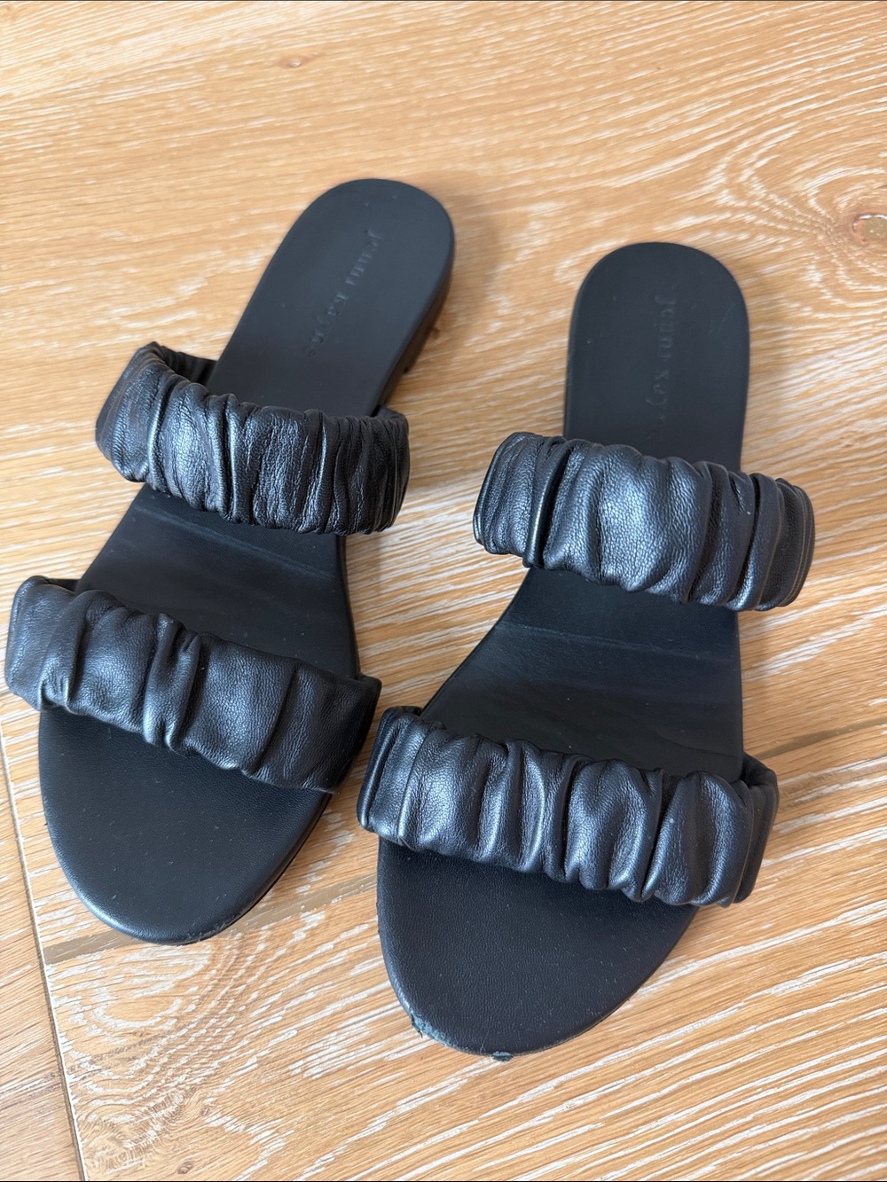Jenni Kayne Women's Black Leather Double-Band Ruched Slide Sandals